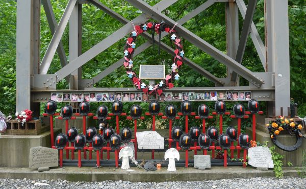 Outside the entrance to the UBB mine, a memorial to the 29 miners who died in the April 5, 2010 explosion. Photo by Vivian Stockman, June 24, 2016.